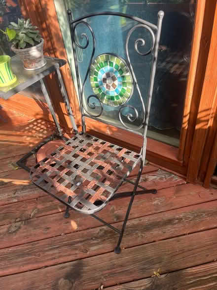 Photo of free metal outdoor patio chair (Capitol Hill 20002) #1