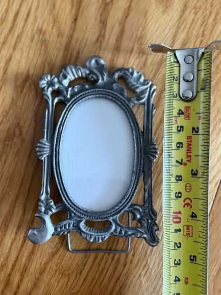 Photo of free Photo Frame (GU22) #2