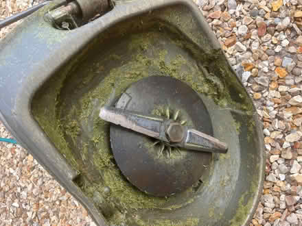 Photo of free Flymo Hover Vac 270 Electric Hover Lawn Mower (Woodhouse Eaves LE12) #2