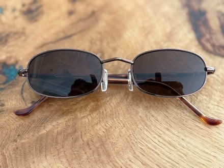 Photo of free Ladies Sunglasses (GU22) #1
