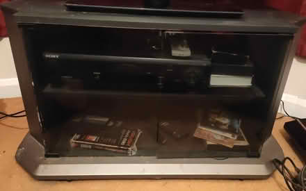 Photo of free TV glass cabinet (LE4 Abbey lane) #1
