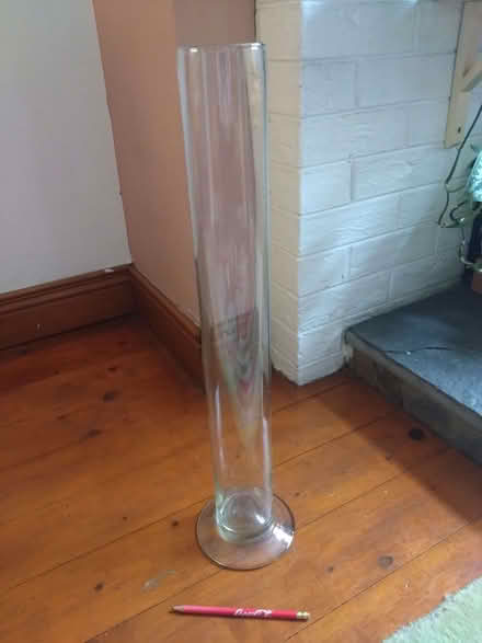 Photo of free Large glass jar (BT17) #1