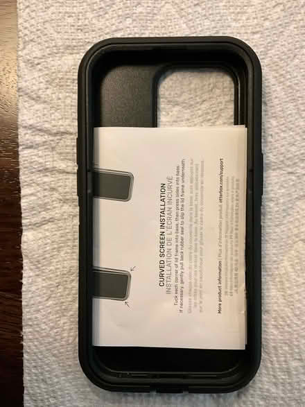 Photo of free Otter Box for iPhone 14 Pro (32832) #2