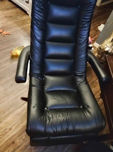 Photo of free Black recliner (Pasadena) #1