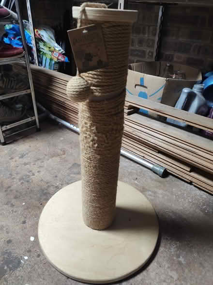 Photo of free Scratching post (Buglawton CW12) #1
