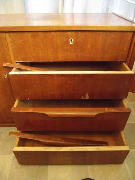 Photo of free Small solid wood wardrobe/drawer unit (Stoke Prior HR6) #3