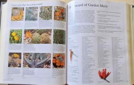 Photo of free Gardener's Encyclopedia (Falkirk FK2) #2