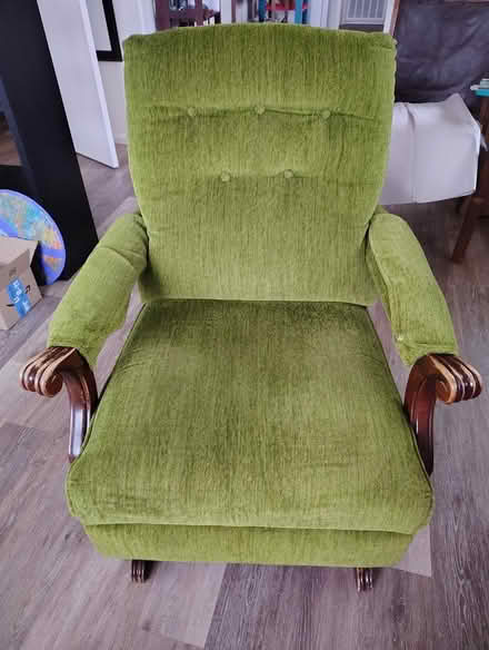 Photo of free Vintage rocker (97138) #1