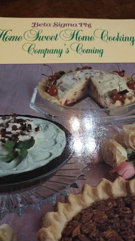 Photo of free Beta Sigma Phi Cookbook (Allen) #1