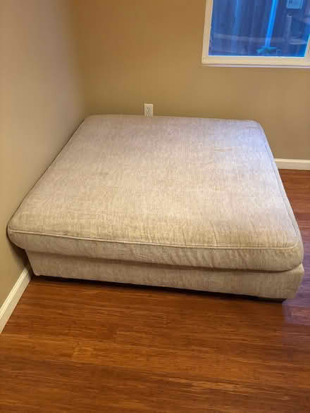 Photo of free Cream colored ottoman (West Sacramento) #4