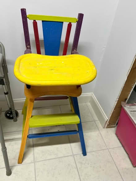 Photo of free high chair, table, lamps HP Ink (Smoke Rise) #1