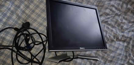 Photo of free Dell computer monitor (South Heath HP16) #2