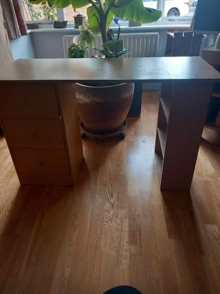 Photo of free Desk (Northcourt OX14) #1