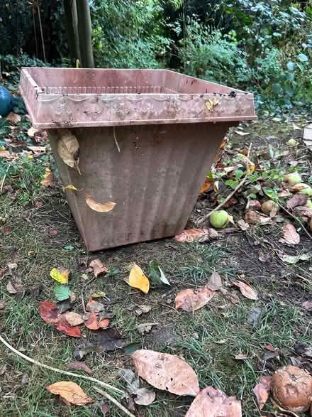 Photo of free Plant pots (Hayling Island PO11) #2