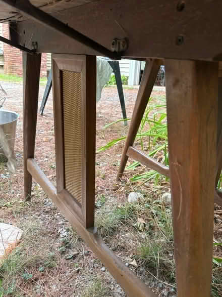 Photo of free Table (Hanson, Massachusetts) #4