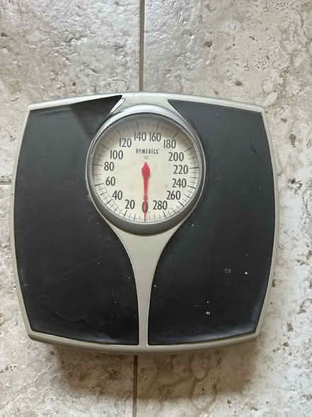 Photo of free HomMedics scale (Horace Mann Melrose) #1