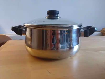 Photo of free Two matching stainless steel cooking pots (BT17) #2