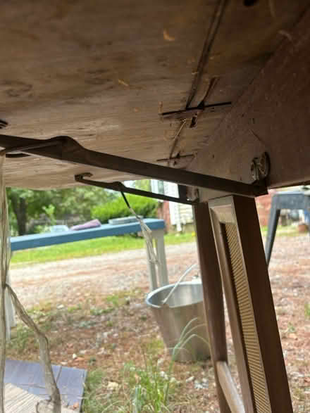 Photo of free Table (Hanson, Massachusetts) #2