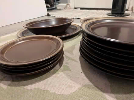 Photo of free dish set (Petworth) #1