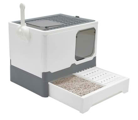 Photo of free Fellie cat litter tray (GU2 Stoughton) #3