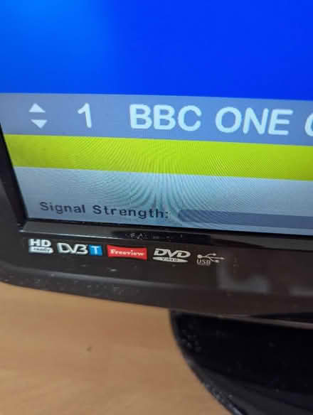 Photo of free TV/dvd player (Shippon OX13) #4