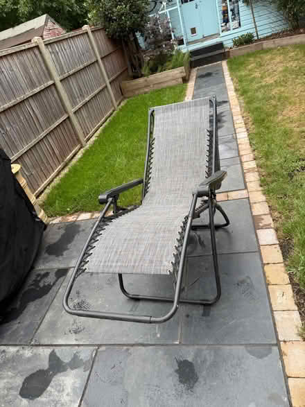 Photo of free 'gravity' reclining garden chair (Earlswood RH1) #2