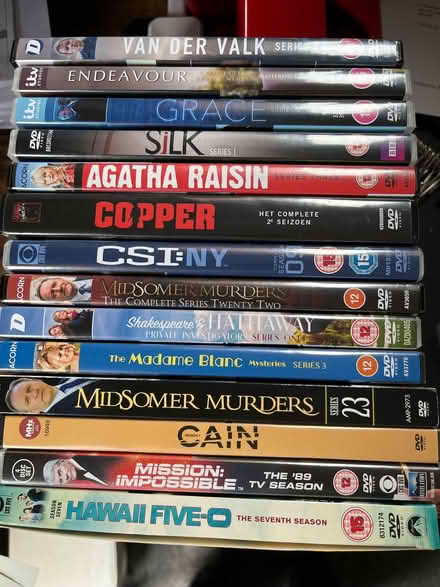 Photo of free DVDs (The Triangle Estate RH15) #4