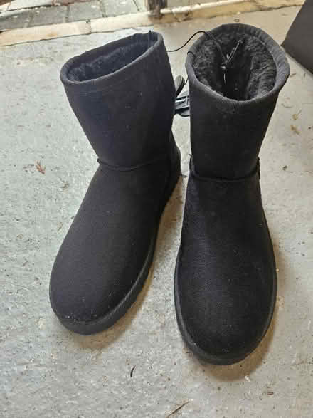 Photo of free Primark ugg boots Size 4/5 (Bontnewydd LL55) #2