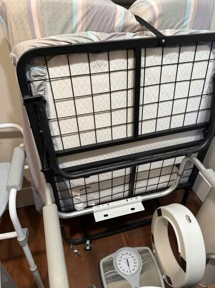 Photo of free Roll away twin bed (Country Estates Gilroy) #1