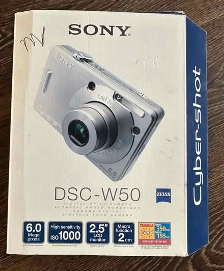 Photo of free Camera - SONY Cyber-Shot (Chigwell IG7) #3