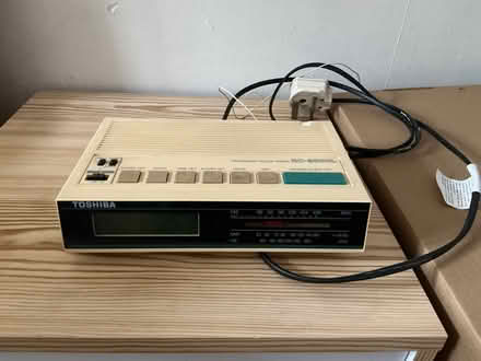Photo of free Toshiba radio alarm clock (Walkley S6) #1