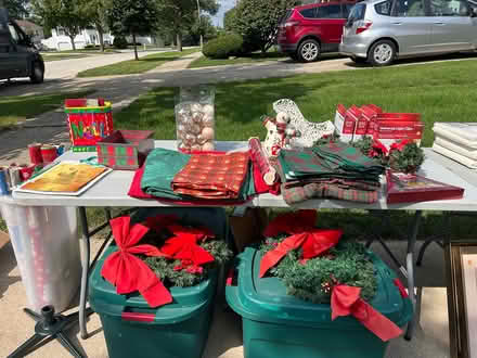 Photo of free Christmas items (Lombard) #1