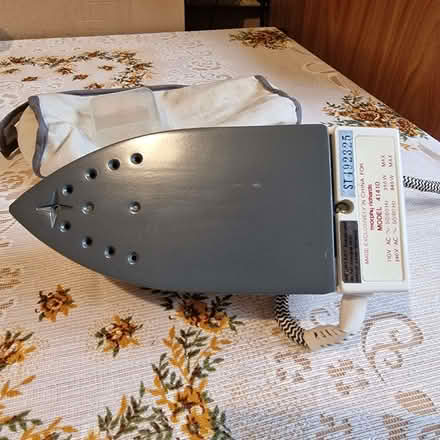 Photo of free Travel Iron (Lower Place OL16) #2