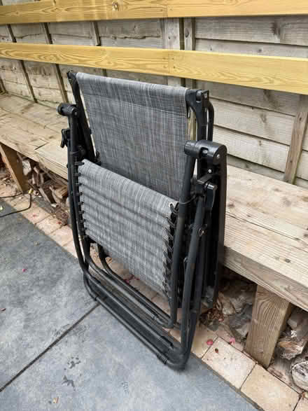 Photo of free 'gravity' reclining garden chair (Earlswood RH1) #1