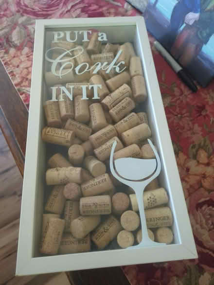 Photo of free Wine cork decoration (Leonardo/Middletown) #1