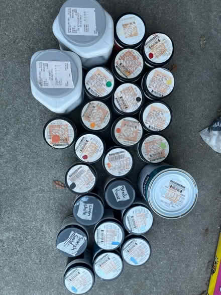 Photo of free Various latex paint samples (Mountain View nr train station) #1