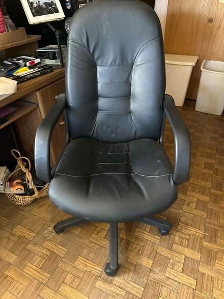 Photo of free Chair (Maple Lawn) #1