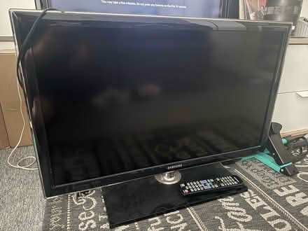 Photo of free 32” Samsung TV (faulty) (M18 Abbey Hey) #1