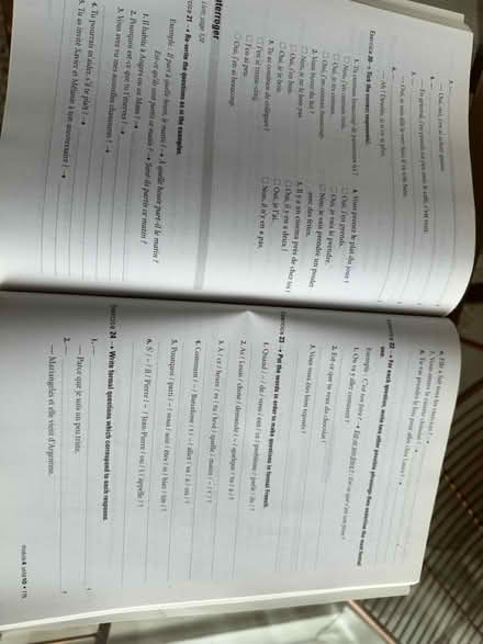 Photo of free French text book (Ninelms SW8) #3
