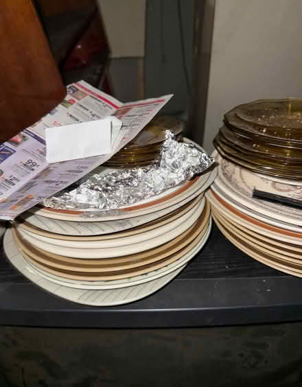 Photo of free Plates (07039) #1