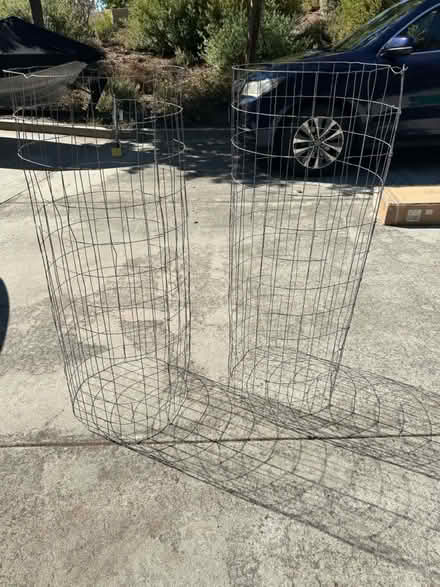Photo of free Tomato cages (near I280 & Page Mill Road) #1