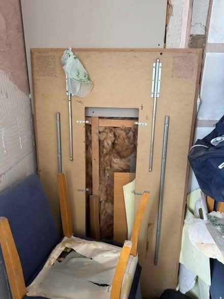 Photo of free Table and 6 x chairs (Southend SS1) #3