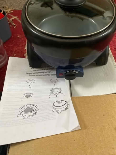 Photo of free Mini slow cooker (Beaumont LA1) #1
