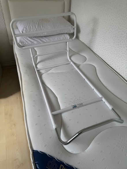 Photo of free bed grab rail for single bed (denton m34) #4
