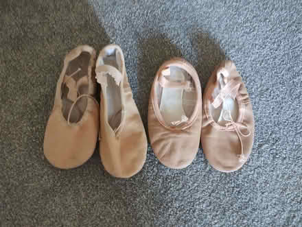 Photo of free Kids ballet school 2x size 11 (Weston) #1