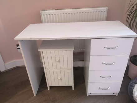 Photo of free Desk and side table (Norbury SW16) #1