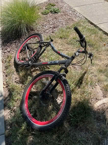 Photo of free Bike for parts (Kentfield Dr, Dublin OH 43016) #1