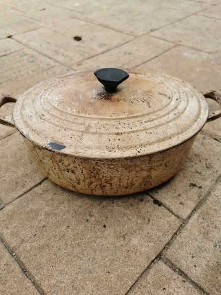 Photo of free Cast iron pots (Leighton Buzzard LU7) #1