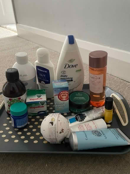 Photo of free toiletries (Golden Green TN11) #2