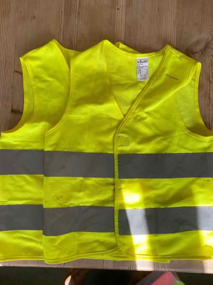 Photo of free 2x kids high viz vests (Cumnor OX2) #1